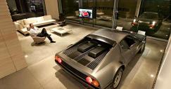 car-in-home-black-ferrari1