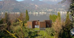 Case degli architetti: la villa sul lago di garda che cambia con le stagioni