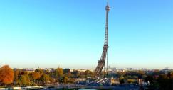 Una insolita immagine della Torre Eiffel