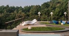 shroffleon-aurelia-house-pool-mumbai-8