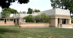 hollyhock_house