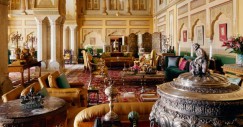04-airbnb-royal-castle-india