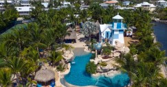Un'incredibile villa con parco acquatico per trascorrere la quarantena