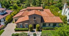 Si trova a The Oaks of Calabasas