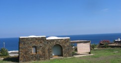 Cosa sono e come sono fatti i dammusi, le abitazioni tipiche di Pantelleria