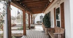 Portico o Pergolato? Come scegliere l'opzione giusta per la tua casa
