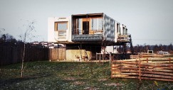 La ‘Plastic House’ de Dieter Schmid: legado vanguardista que Inspira las ‘casas contenedor’