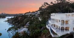 "Wedding Cake House"