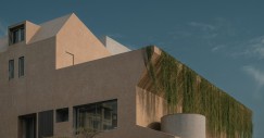 Le finiture beige trasmettono un sofisticato senso di "imperfezione controllata"
