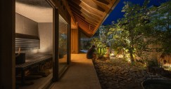 La sauna utilizza combustibile ricavato da scarti edili