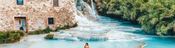 Découvrez la source thermale de Saturnia en Toscane