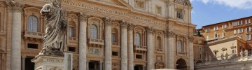 La facciata della Basilica di San Pietro a Roma