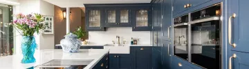 Armarios de cocina en azul oscuro