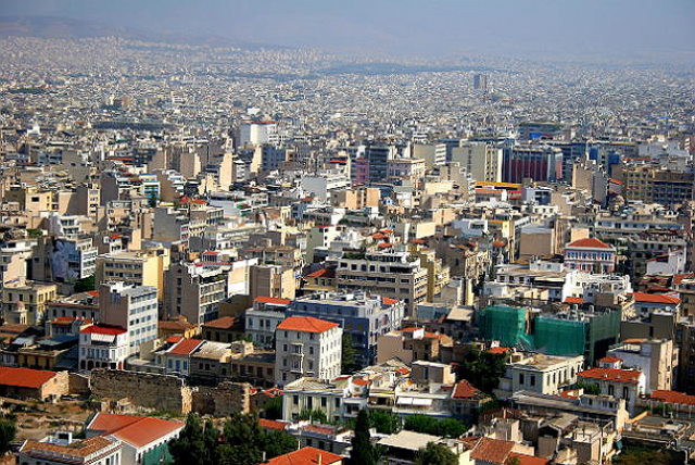 una veduta di atene