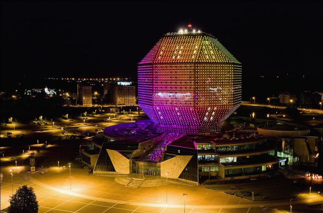 Biblioteca Nazionale della Bielorussia. GVA Lightning