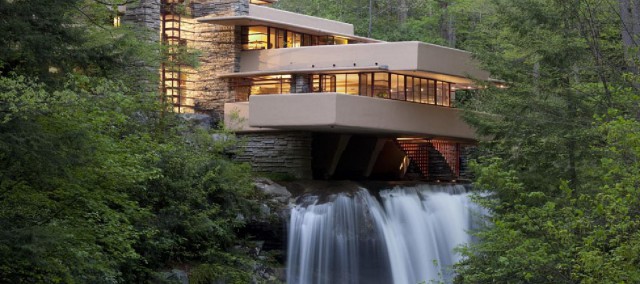 Fallingwater House / Frank Lloyd Wright Foundation
