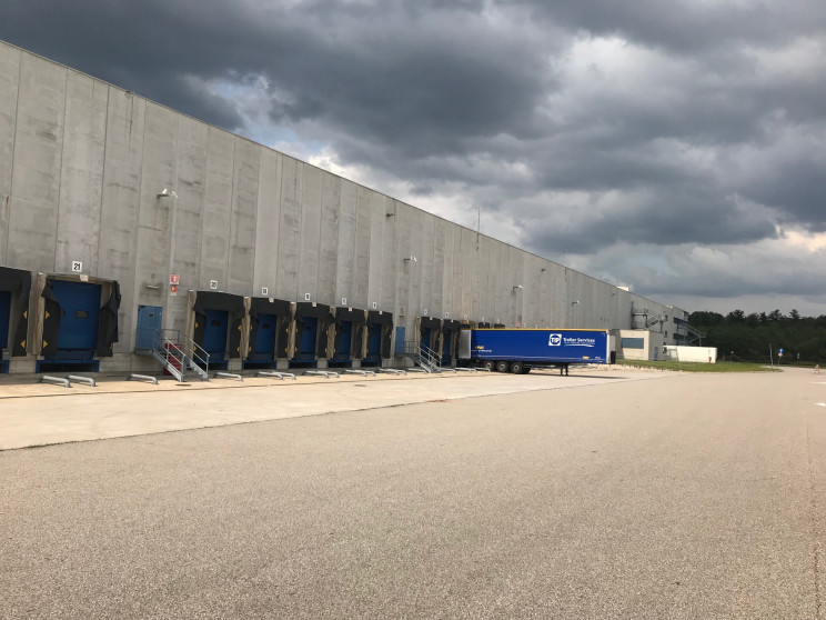 Centro Logistico Panalpina / Nuveen Real Estate