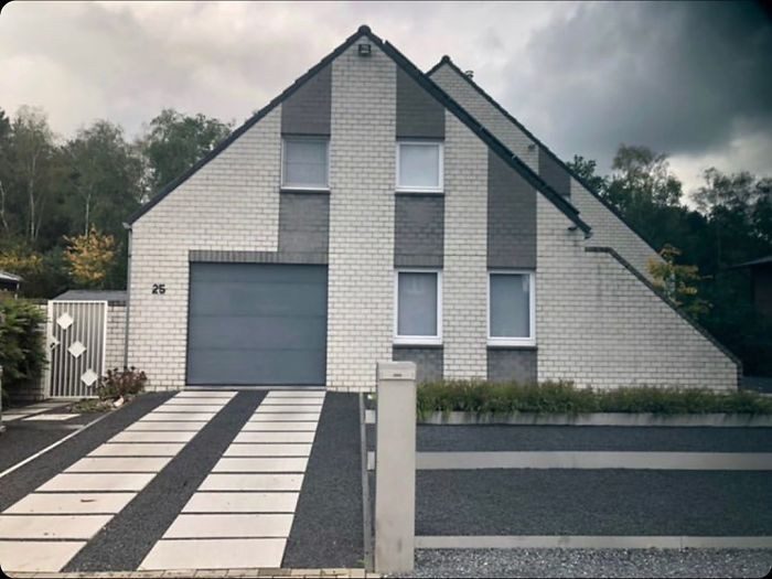 Ugly Belgian Houses