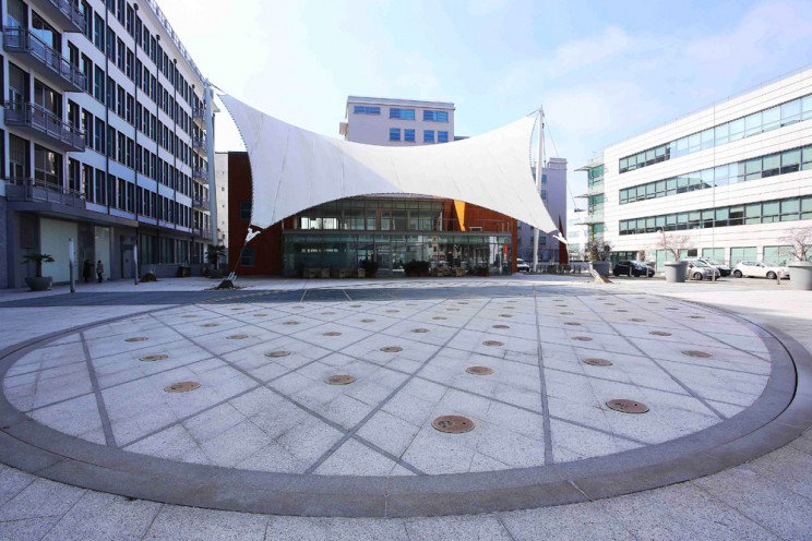 Bodio Center / Bnp Paribas Reim