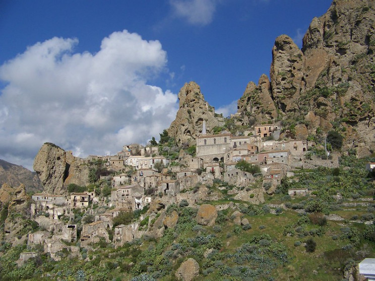 Pentidattilo