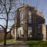 Case da sogno: una chiesa del 1800 trasformata in un'elegante abitazione in olanda (fotogallery)