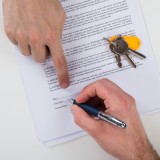 La registrazione del contratto di locazione deve essere comunicata a inquilino e amministratore di condominio