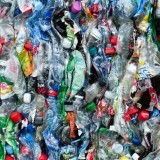 Guerra alla plastica: 5 soluzioni innovative per sostituirla