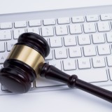Dismissione immobili pubblici, come funziona l’asta online