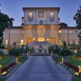 Hotel di lusso o museo? Questo albergo nel veronese sembra un’opera d’arte
