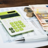 Le informazioni per utilizzare il credito d'imposta per botteghe e negozi