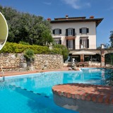 La villa estiva di Alberto Sordi in Toscana è in vendita per 6 milioni di euro