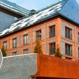 Leo Messi dribbla la crisi e apre un nuovo hotel in Catalogna