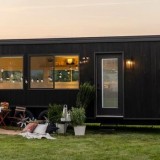 Tutto sulle mini case, da quelle prefabbricate in legno a quelle su ruote