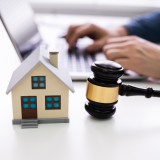 Valore venale di un immobile e imposta di registro, conta il contratto definitivo
