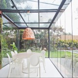 Cinque case con giardino interno (per i tempi bui)