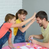 Bonus baby sitter 2021, a chi spetta e come fare domanda. Le ultime novità