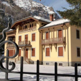 "House of Gucci": la villa che è stata la location del film in vendita su idealista per 990.000 euro