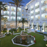 Questo hotel con centro termale nell’Isola di Ischia è in vendita all’asta su idealista