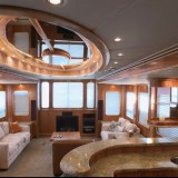 Lo spettacolare camper di Leonardo di Caprio è una vera e propria mini casa di lusso