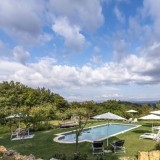 casale di lusso con piscina in vendita in Toscana