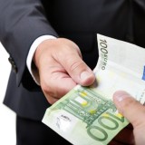 Bonus 200 euro per i dipendenti, i requisiti e il modulo in pdf per ottenerlo