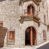 In vendita a 2,5 milioni un palazzo del XVI secolo unico al mondo in un paesino spagnolo