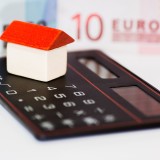 Detrazione degli interessi passivi sul mutuo e cambio di residenza, cosa accade