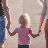 Nuovo congedo parentale 2022, quando entra in vigore e a chi spetta
