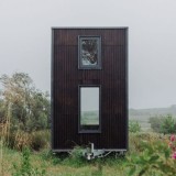 La mini casa prefabbricata con ruote che arriva dall'Irlanda e viene venduta a partire da 55.000 euro