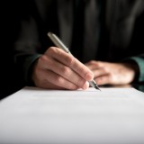 modello di contratto di locazione turistica