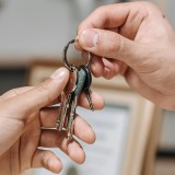 Affittare casa e cambio di residenza