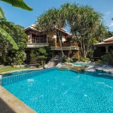 villa con piscina