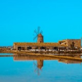 La Marsala che sorprende: saline rosa, Mozia e cantine