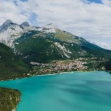 Trentino d’acqua turchese: i laghi che sembrano Caraibi alpini